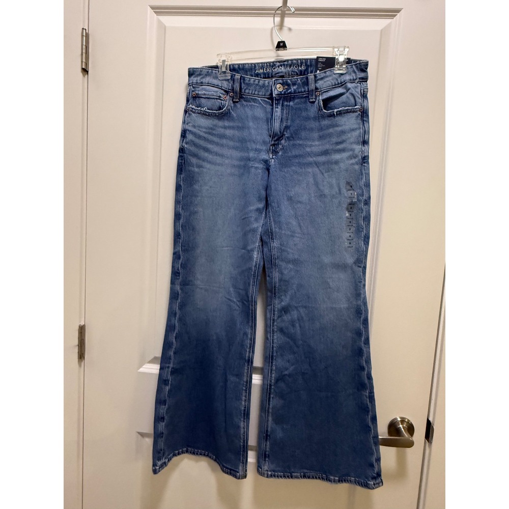 American Eagle Low-Rise Flare Jeans Medium Wash Stretch Size 8 Regular 29W